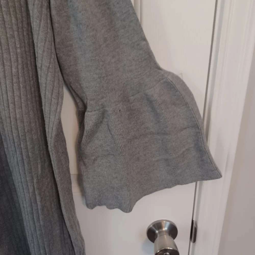 Lane Bryant Bell Sleeve Cardigan Sweater Gray Sz 14/16